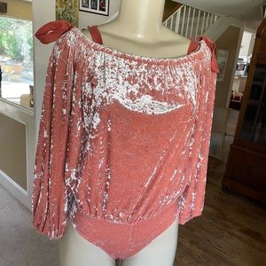 Adorable Crushed Velvet Bodysuit Top by Hot as Hell sz Small burnt orange Peach